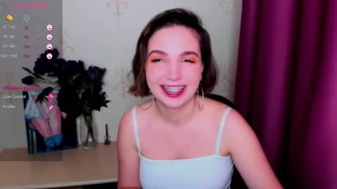 Snapshot of kindhazelhere_ chatting on 10/04/25, 08:23 Hazel online show from 10/04/25, 08:23