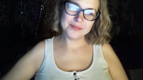 Snapshot of kindsweet chatting on 03/11/25, 12:44 kindsweet online show from 03/11/25, 12:44