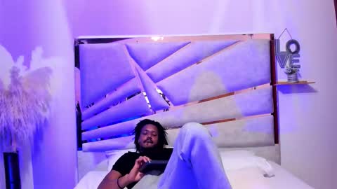 Snapshot of king__ebony chatting on 10/14/25, 05:08 king__ebony online show from 10/14/25, 05:08