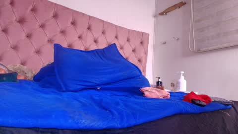 Bella online show from 01/23/25, 06:06