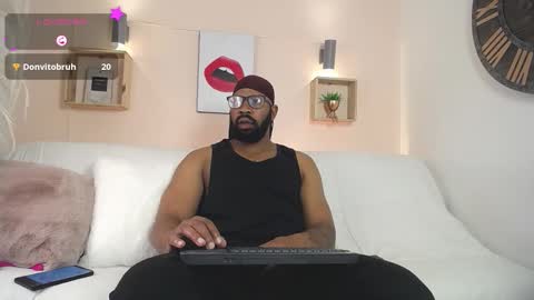 Snapshot of king_mallik chatting on 09/15/25, 01:00 Malik online show from 09/15/25, 01:00