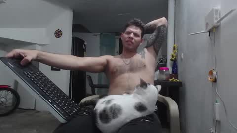 king_russo online show from 10/22/25, 11:37