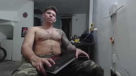 king_russo online show from 10/24/25, 10:39