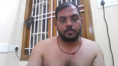 Snapshot of kingalpines1 chatting on 10/25/25, 05:40 kingalpines1 online show from 10/25/25, 05:40