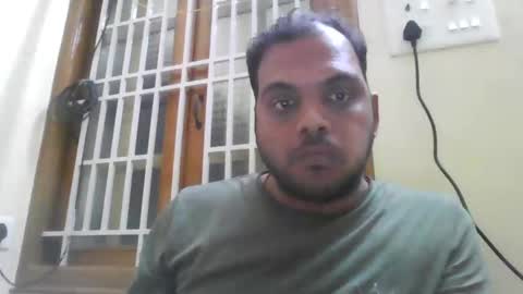 Snapshot of kingalpines1 chatting on 11/23/25, 05:24 kingalpines1 online show from 11/23/25, 05:24