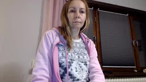 Snapshot of kingandprincess chatting on 09/26/25, 08:02 sexysexyhotwetpinkredpussy online show from 09/26/25, 08:02