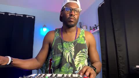 KC online show from 03/02/25, 04:39