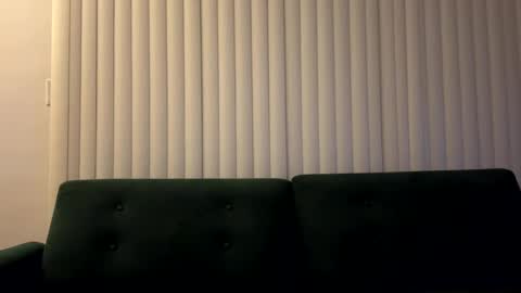 Snapshot of kingdabiggest chatting on 10/14/25, 06:25 KingDaBiggest online show from 10/14/25, 06:25