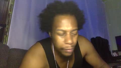 Snapshot of kinglibra420 chatting on 12/08/24, 10:19 loyal fuck online show from 12/08/24, 10:19