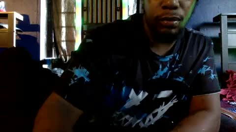 Snapshot of kinglibra420 chatting on 01/08/25, 04:00 loyal fuck online show from 01/08/25, 04:00