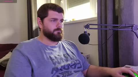 Snapshot of kingmarti chatting on 10/08/25, 09:29 Marti online show from 10/08/25, 09:29