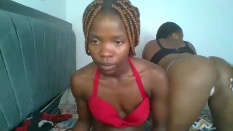 kinky_aria online show from 11/11/25, 03:17