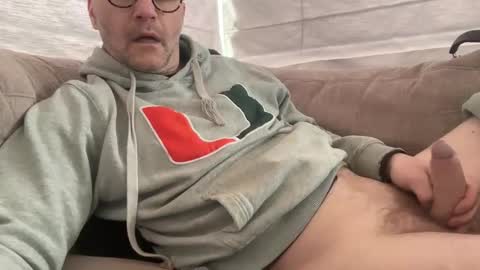 Snapshot of kinky_daddy4u chatting on 01/28/25, 09:51 kinky_daddy4u online show from 01/28/25, 09:51