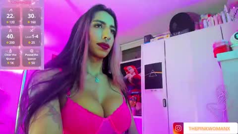 Snapshot of kinkybunny_4 chatting on 12/06/24, 04:25 Jasmine. online show from 12/06/24, 04:25