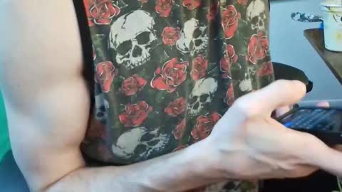 Snapshot of kinkydirtydaddy chatting on 09/20/25, 09:21 kinkydirtydaddy online show from 09/20/25, 09:21