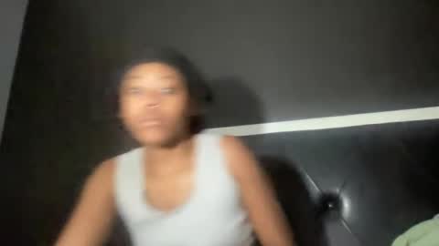 Snapshot of kinkykittee chatting on 02/01/25, 12:07 Bunniii online show from 02/01/25, 12:07