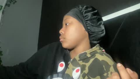 Snapshot of kinkykittee chatting on 02/06/25, 06:29 Bunniii online show from 02/06/25, 06:29