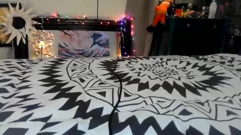 Snapshot of kinkypinkyplay2 chatting on 12/14/24, 08:02 Kinky Pinky online show from 12/14/24, 08:02