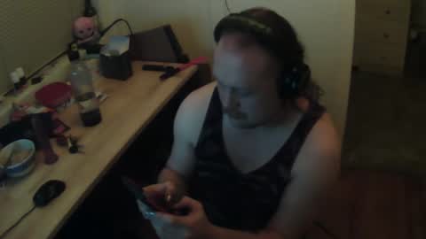Snapshot of kinkysoup chatting on 01/21/25, 02:33 kinkysoup online show from 01/21/25, 02:33