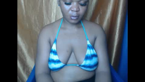 Snapshot of kinkyxxjuice chatting on 09/30/25, 12:04 kinkyxxjuice online show from 09/30/25, 12:04
