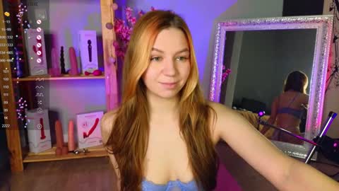 Snapshot of kira_briis chatting on 02/05/25, 07:29 Kira Briis online show from 02/05/25, 07:29