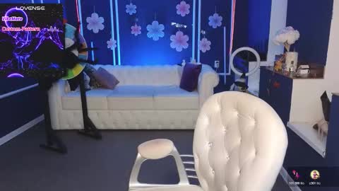 Kira Kennet online show from 10/27/25, 09:46