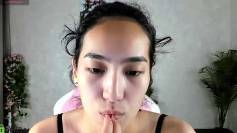 Aura online show from 10/13/25, 01:49