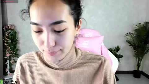 Aura online show from 10/15/25, 03:06