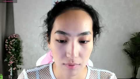 Aura online show from 11/02/25, 07:44