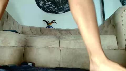 kira online show from 11/04/25, 12:04