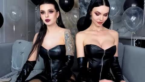 Kira and friends online show from 11/01/25, 03:36