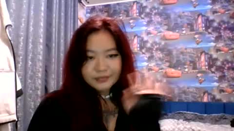 Snapshot of kiradrip chatting on 09/18/25, 05:48 Kira online show from 09/18/25, 05:48