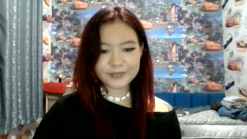 Snapshot of kiradrip chatting on 09/29/25, 06:13 Kira online show from 09/29/25, 06:13