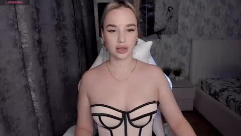 kirakrox online show from 10/13/25, 06:41