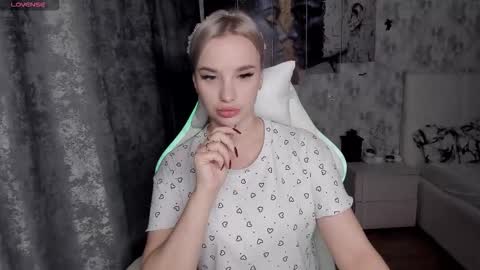 kirakrox online show from 11/03/25, 07:37