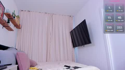 Snapshot of kiralotus chatting on 02/23/25, 08:06 little vampire online show from 02/23/25, 08:06