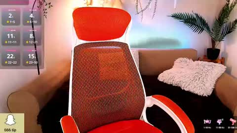 kiraxmoon online show from 03/07/25, 12:37