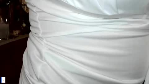 Snapshot of kirbynklyde chatting on 10/28/25, 04:49 kirbynklyde online show from 10/28/25, 04:49