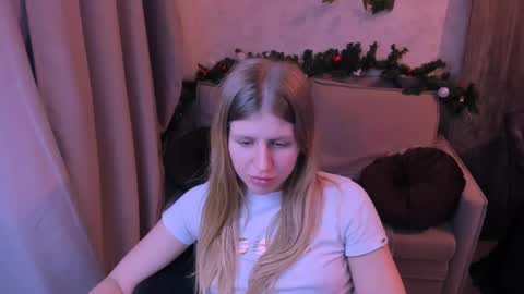 Kira online show from 12/18/24, 10:13