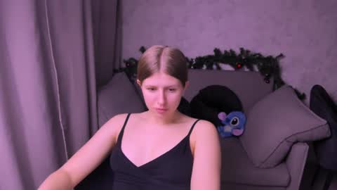 Kira online show from 01/03/25, 09:47