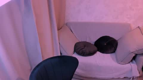 Kira online show from 01/22/25, 10:26