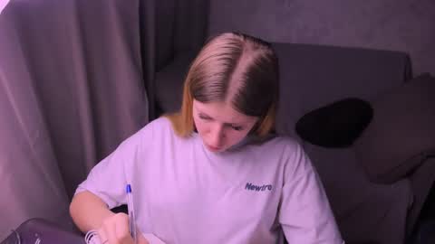 Kira online show from 02/02/25, 12:40