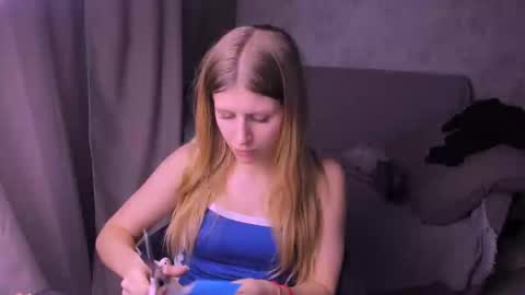 Kira online show from 02/13/25, 08:55