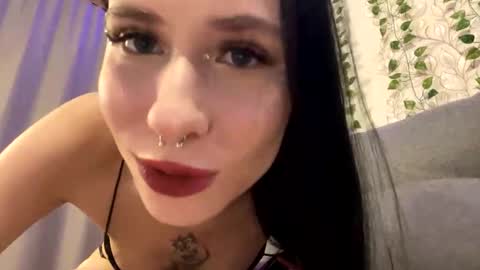 Snapshot of kisa_lisa_ chatting on 11/01/25, 05:37 Kisa Lisa online show from 11/01/25, 05:37