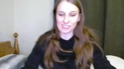 Snapshot of kissallie chatting on 12/23/24, 11:06 Allie online show from 12/23/24, 11:06