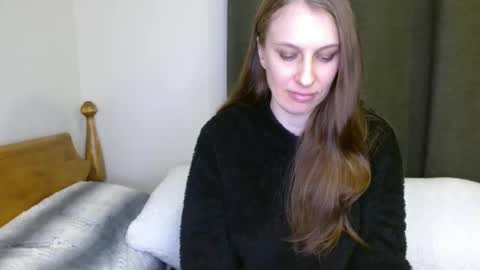 Snapshot of kissallie chatting on 12/24/24, 03:05 Allie online show from 12/24/24, 03:05