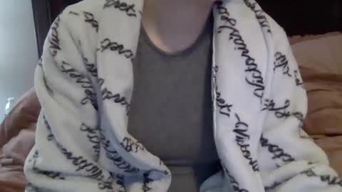 kissandtell1357 online show from 11/18/25, 03:27