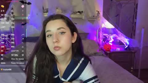 Hot Eva online show from 10/17/25, 11:57