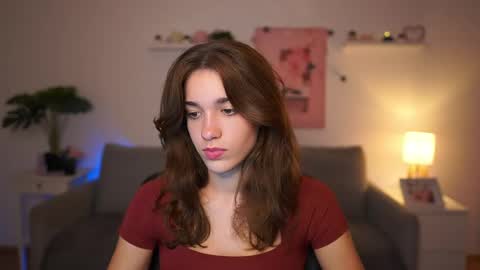 Snapshot of kissiecat chatting on 09/10/25, 05:13 Sisi online show from 09/10/25, 05:13