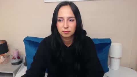 LuisaLove online show from 10/01/25, 06:19